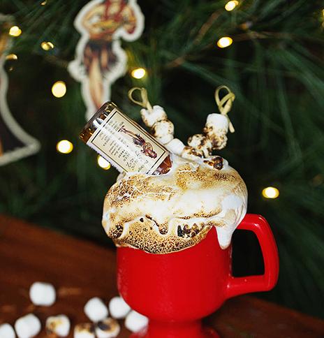 Rum spiked alcoholic hot chocolate